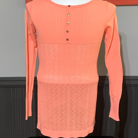 ⛄️Wearing Your Heart On Your Sleeve Sweater SZ-L - Picture 3 of 4